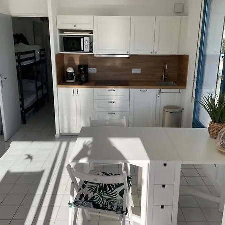 Domaine D'Azur - Renovated 1Br With Terrace Pool & Garage Apartment Le Lavandou Exterior photo