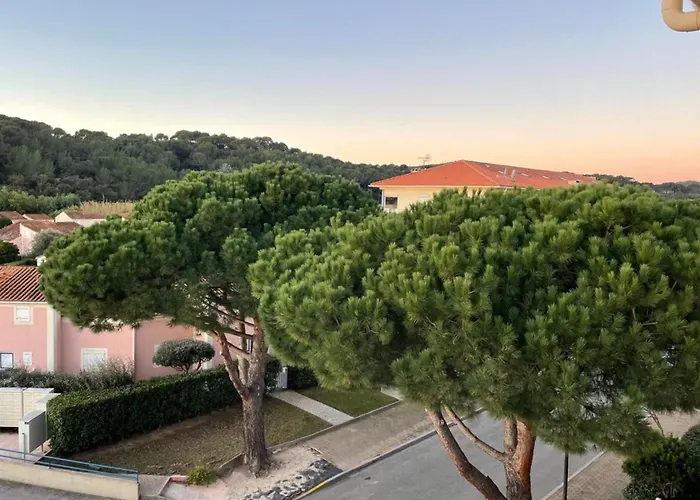 Domaine D\'Azur - Renovated 1Br With Terrace Pool & Garage