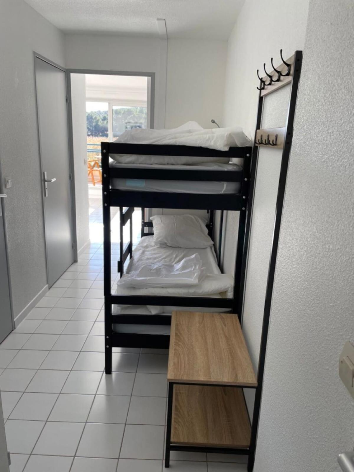 Apartment Domaine D'azur - Renovated 1br With Terrace Pool & Garage Le Lavandou