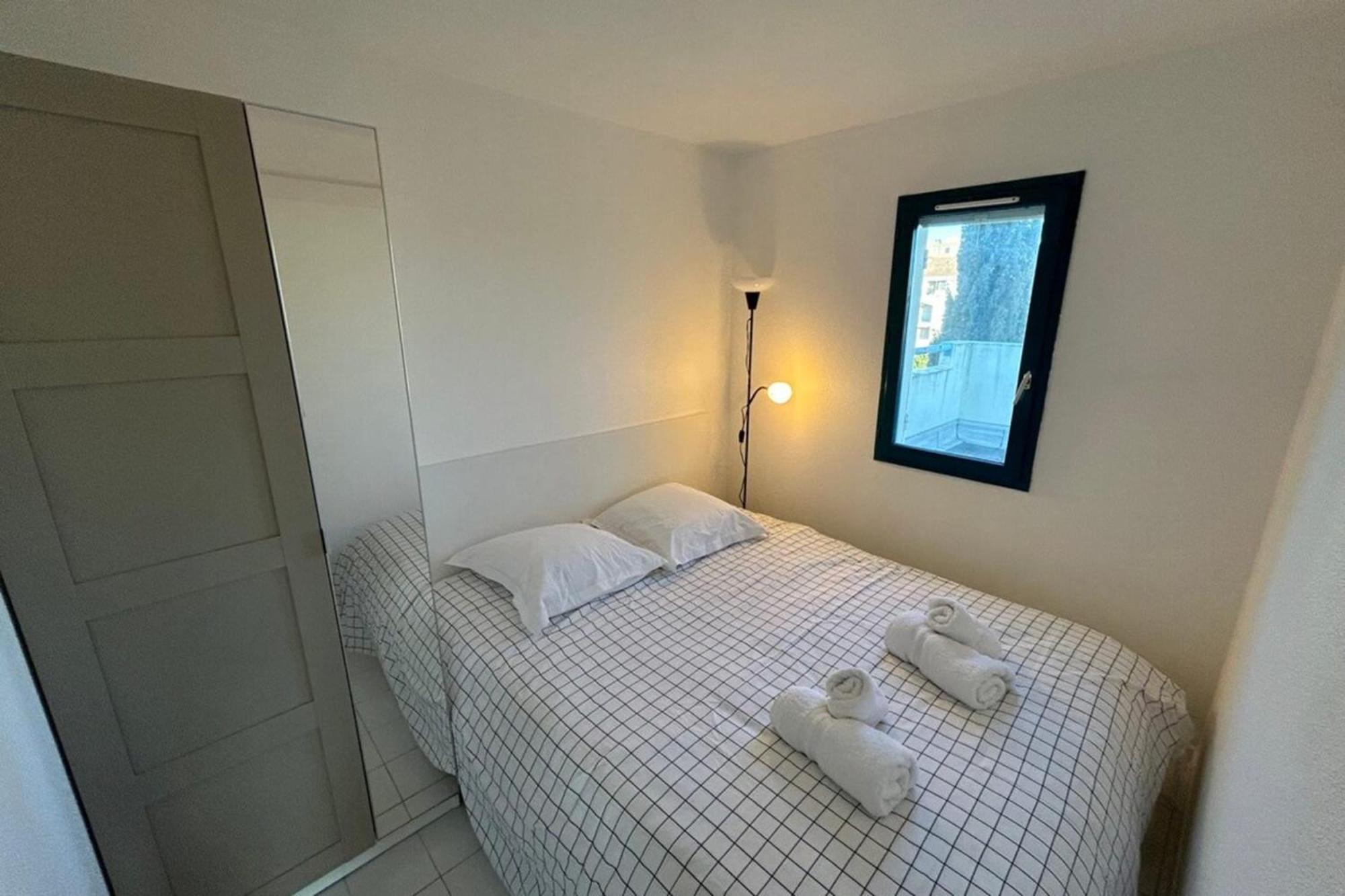 Domaine D'azur - Renovated 1br With Terrace Pool & Garage Apartment *